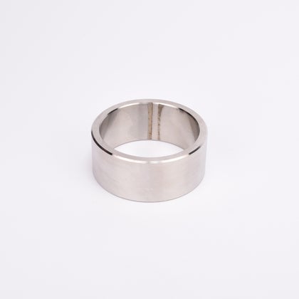 Rund metallisk trimring.