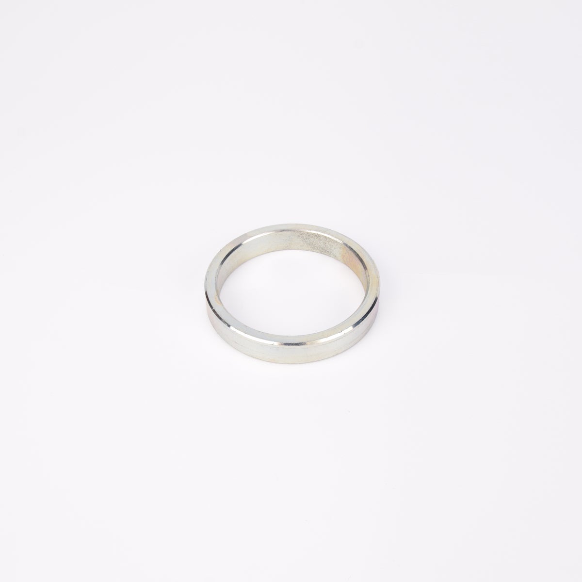 Rund metallisk trimring.