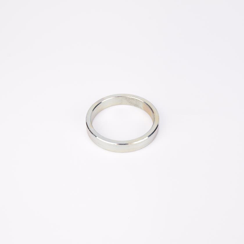 Rund metallisk trimring.