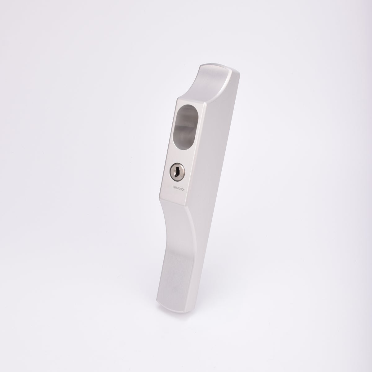 Silverfärgat ovalt duolås med nyckelhål.