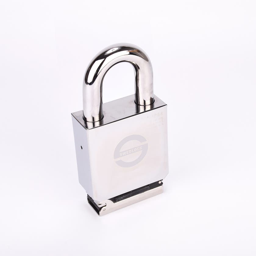 Kraftigt hänglås i polerat stål med bygel och lock undertill.