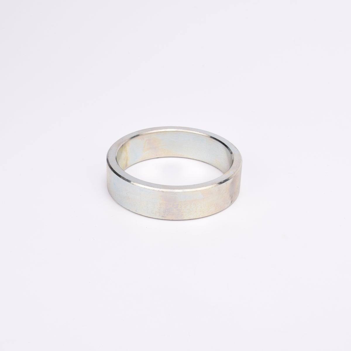 Rund metallisk trimring.