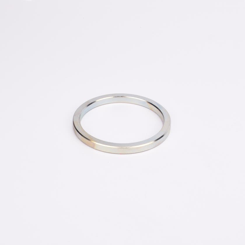 Rund metallisk trimring.