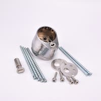 Uppsättning metallkomponenter inklusive blank duo city del, långa skruvar, runda plattor med hål samt mindre skruvar och bultar.