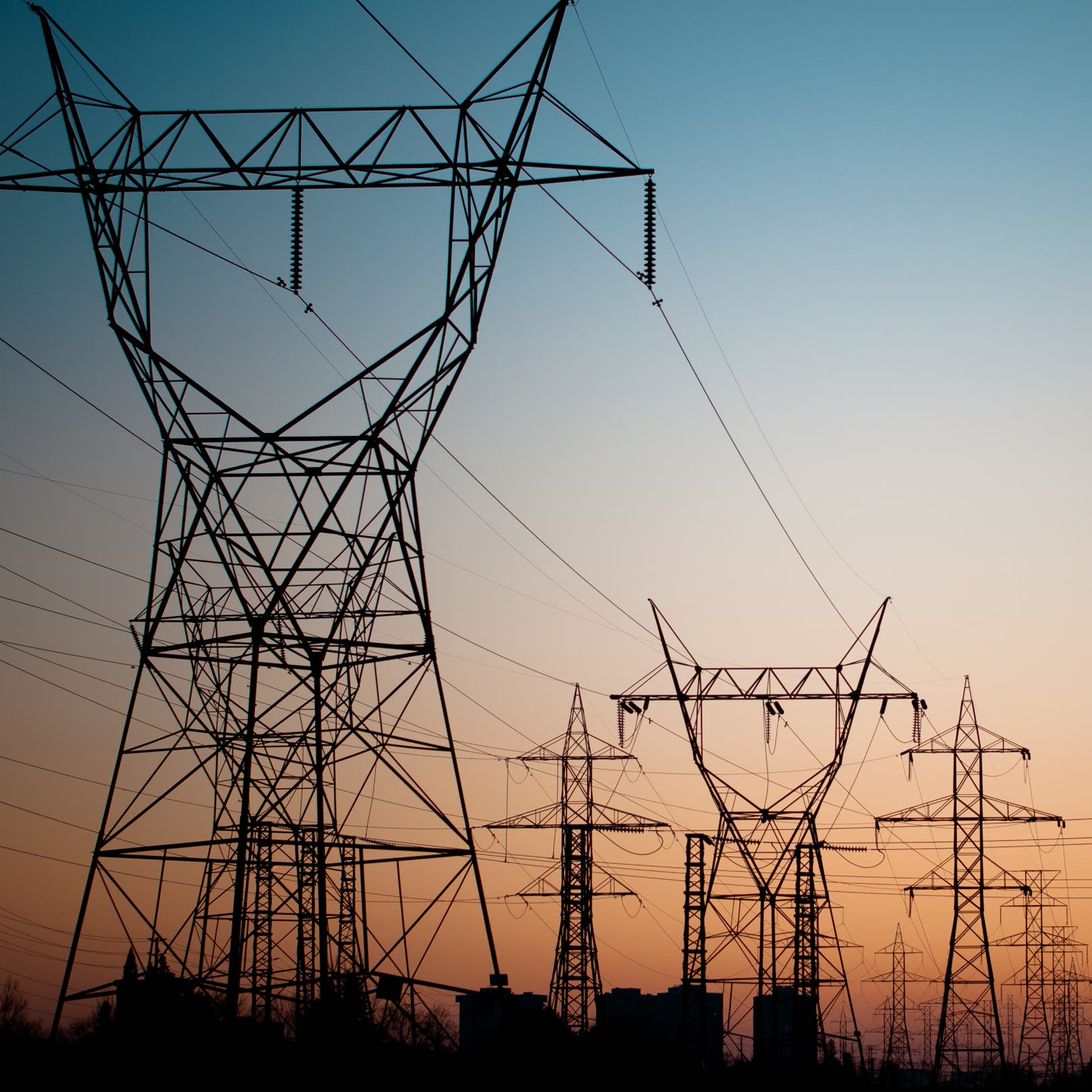 Flere kraftledninger