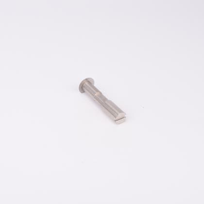 Cylinderformad adapter i metall.