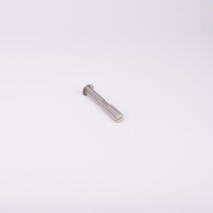 Cylinderformad adapter i metall.